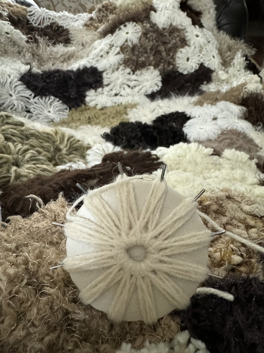 #tourcraft underway.   More wheels happening as I wait for that big climbing finish #couchpeloton