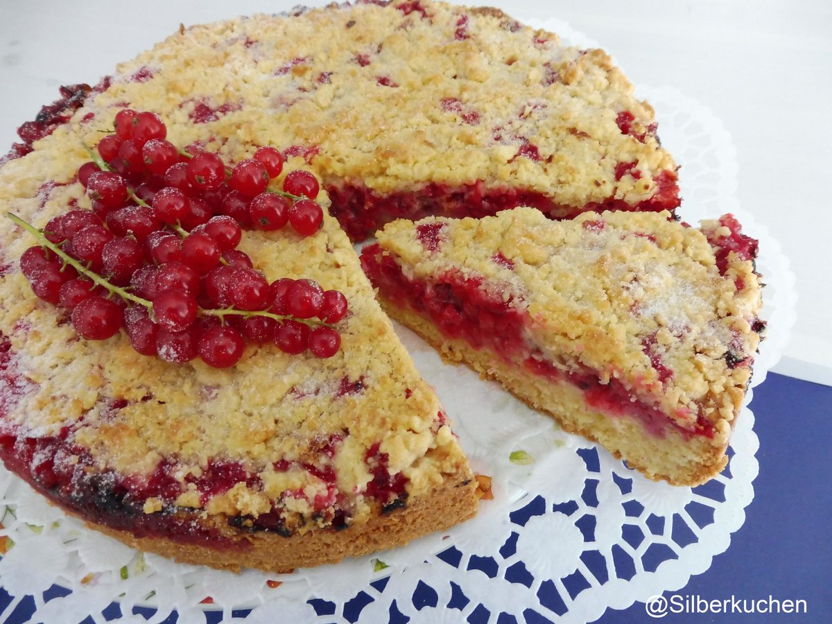 Silberkuchen's tweet photo. Johannisbeer - Streuselkuchen #johannisbeerkuchen #ribiselkuchen #foodphotography #foodblog #homebaking #lecker #selbstgemacht #bio #news https://t.co/ieeKZoy2Z8