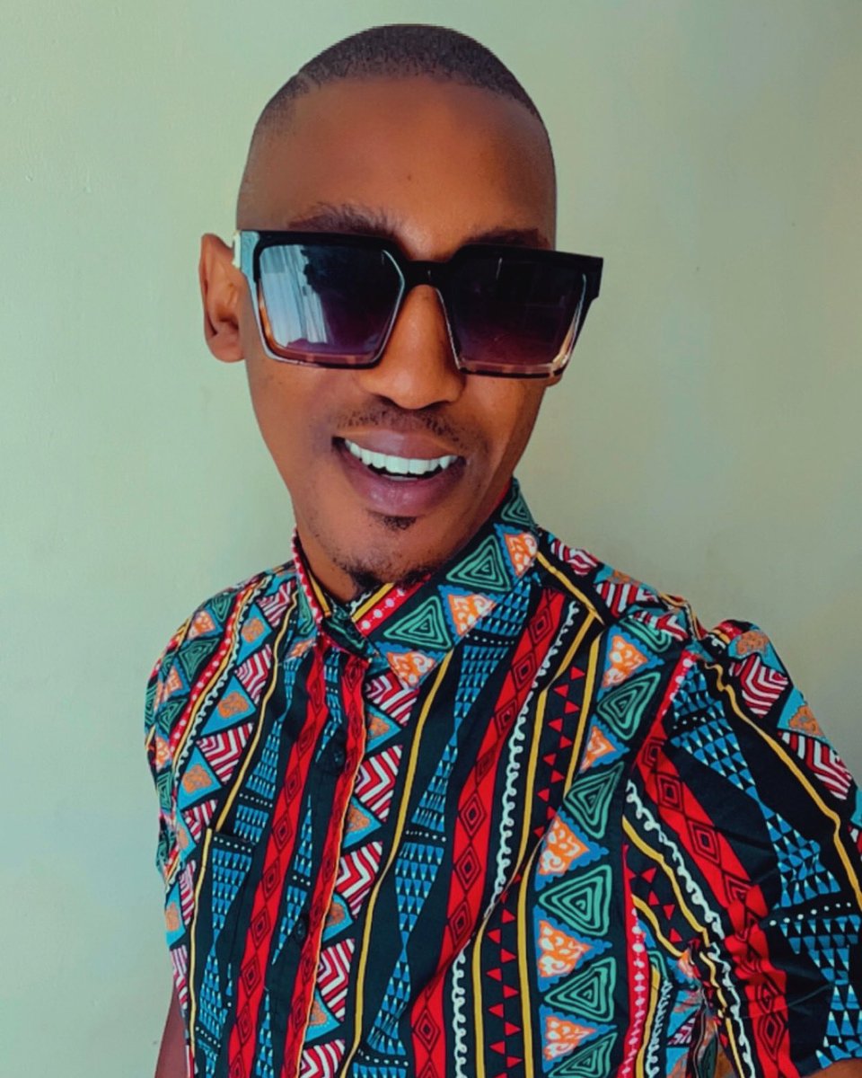 MahambaAbonga's tweet photo. I’m a Lovers for Sundays 😉 https://t.co/TcHuuO8oXH
