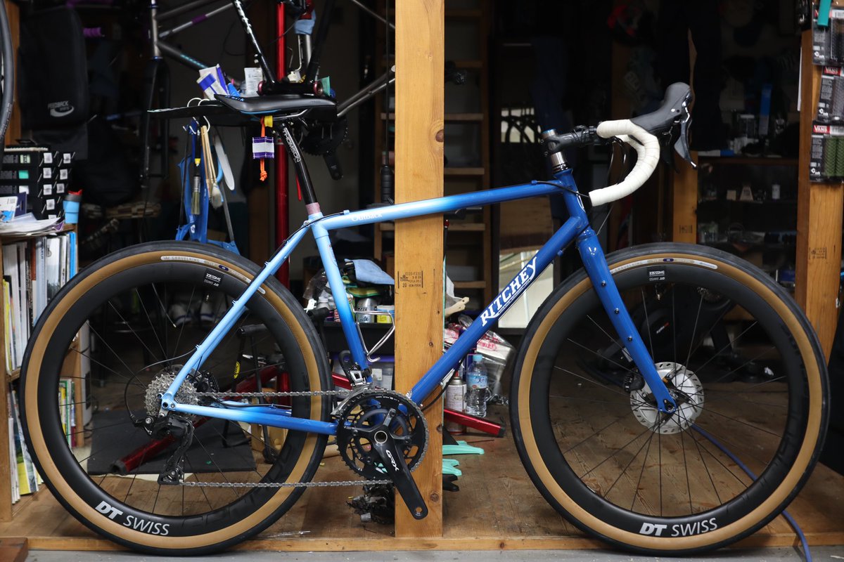 and_bicycle's tweet image. #ritcheylogic OUTBACK に650×48、700×30を合わせてみました。
ホイールサイズは異なりますが、タイヤを含めた高さはほぼ同じ。
どちらがお好みですか？

#andbicycle #andbicyclecc #andbicycleworks