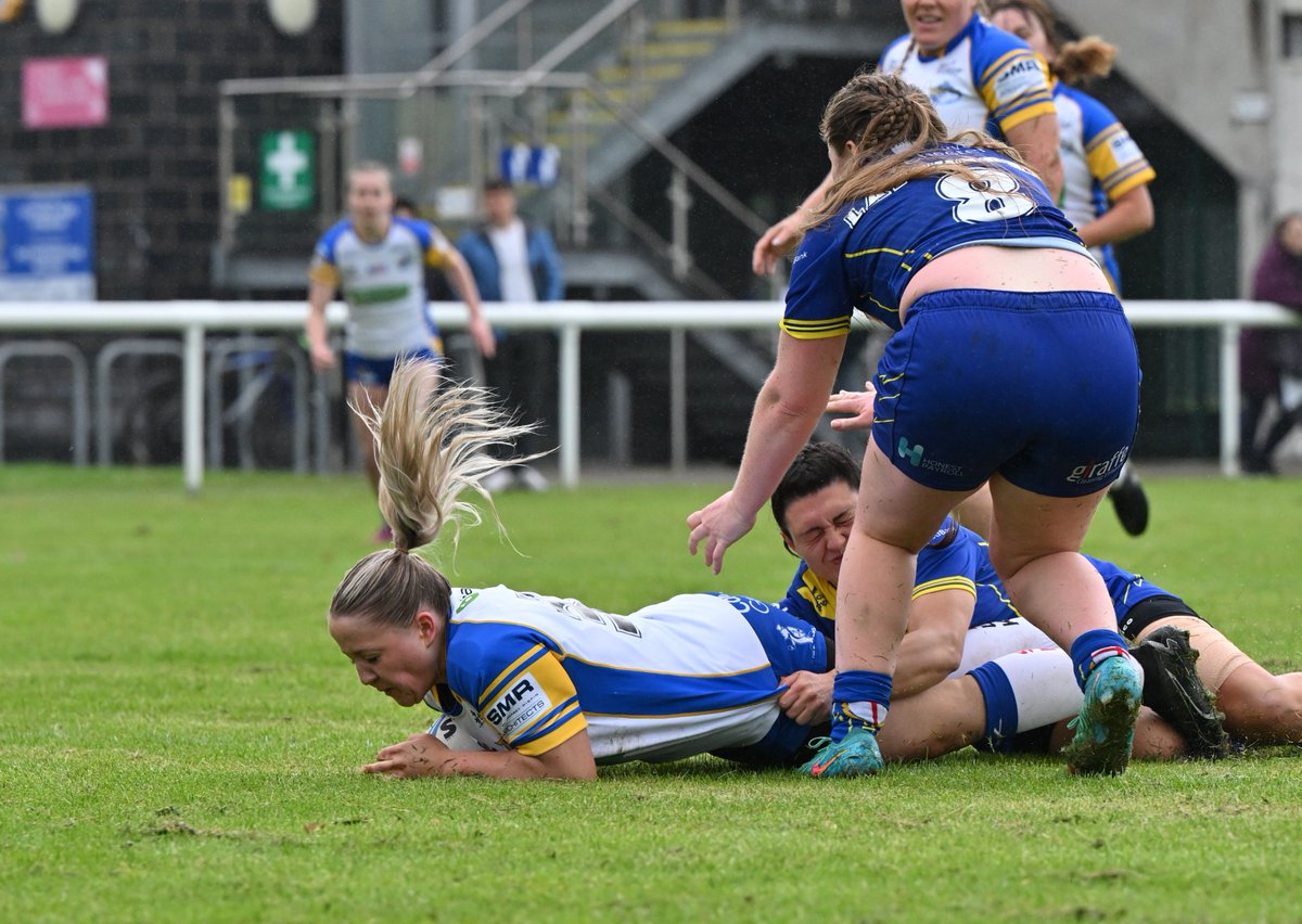 leedsrhinos's tweet photo. Debut try for Ruby Bruce!! 🙌 https://t.co/Ub0lUJBwba