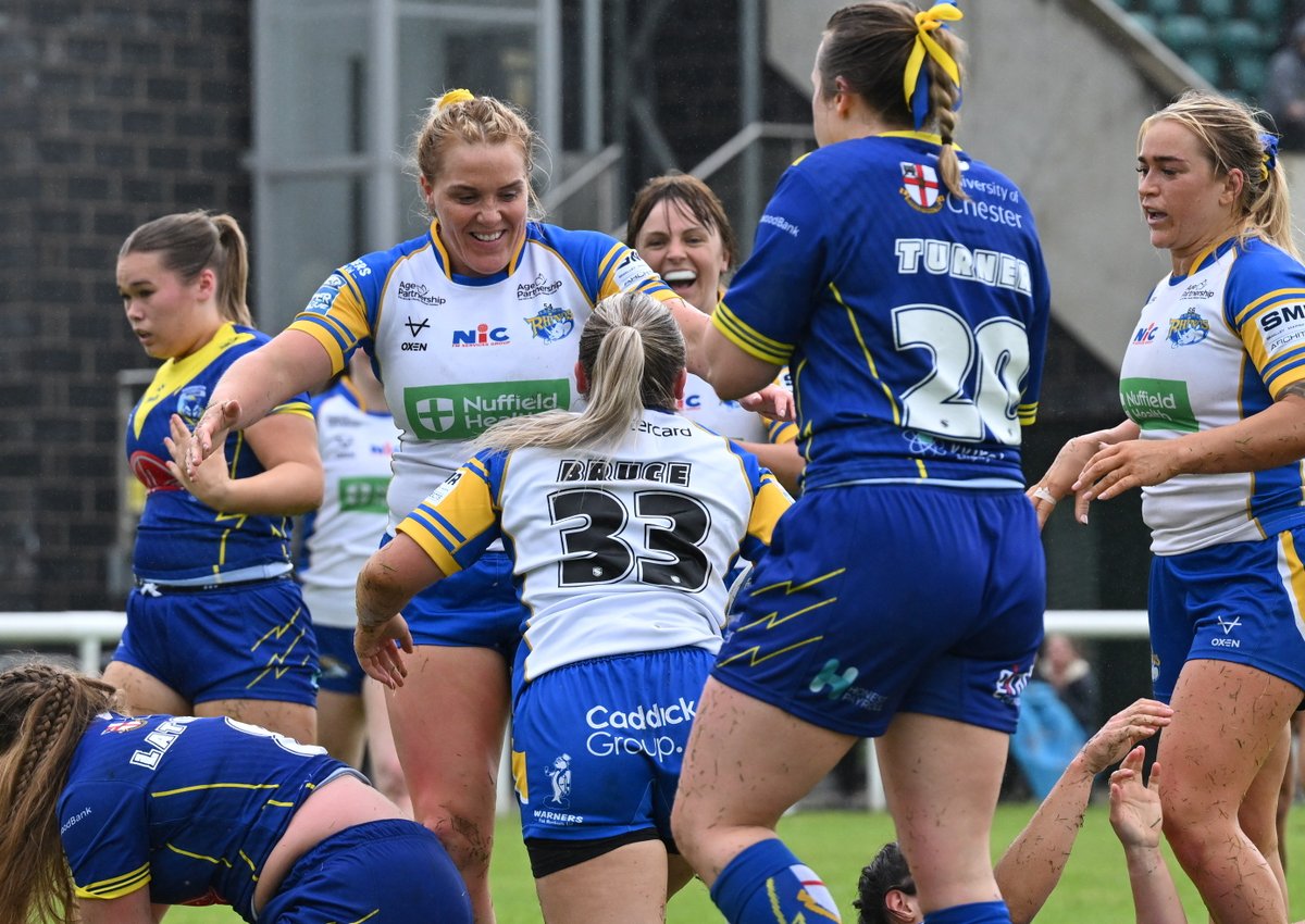 leedsrhinos's tweet photo. Debut try for Ruby Bruce!! 🙌 https://t.co/Ub0lUJBwba