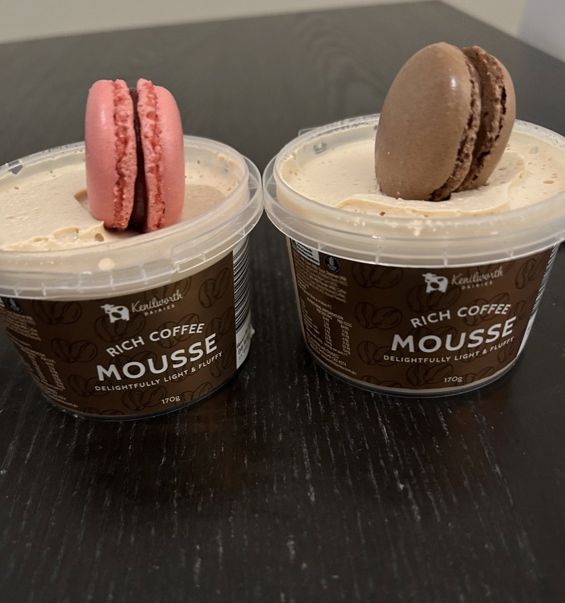 Bonjour #couchpeloton Happy Bastille Day!! #toursnacks are proudly brought to you by Kenilworth Dairies Coffee Mousse and various macarons which we’ll devour tonight and over the rest day! <a href="/Hoobiemanchu/">Court</a>