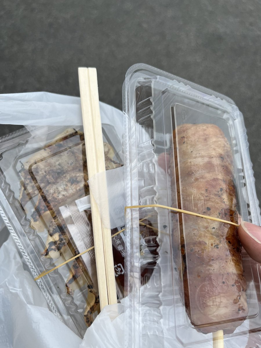 月2回くらいは屋台メシが食いたくなる時もある

外で食べるからうまいﾝだよなぁ
家で食べたらきっとコスパわり〜って言いそう笑