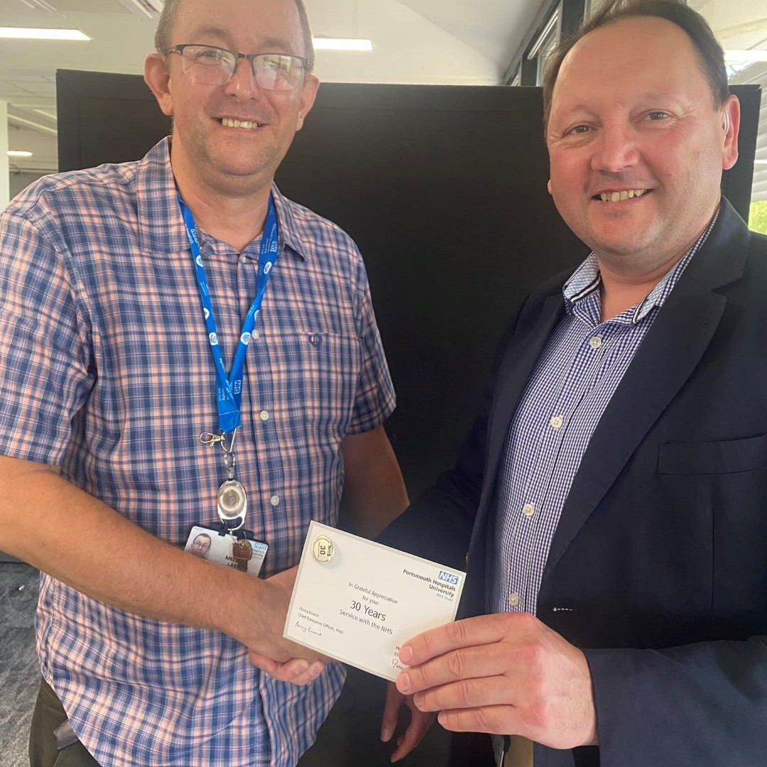 PHU_NHS's tweet photo. This #LongServiceSunday we are celebrating Associate Director of Procurement, Melvyn Lake who has worked with the NHS for 30 years!
Congratulations Melvyn!
#ProudToBePHU https://t.co/dzLoAz53fq