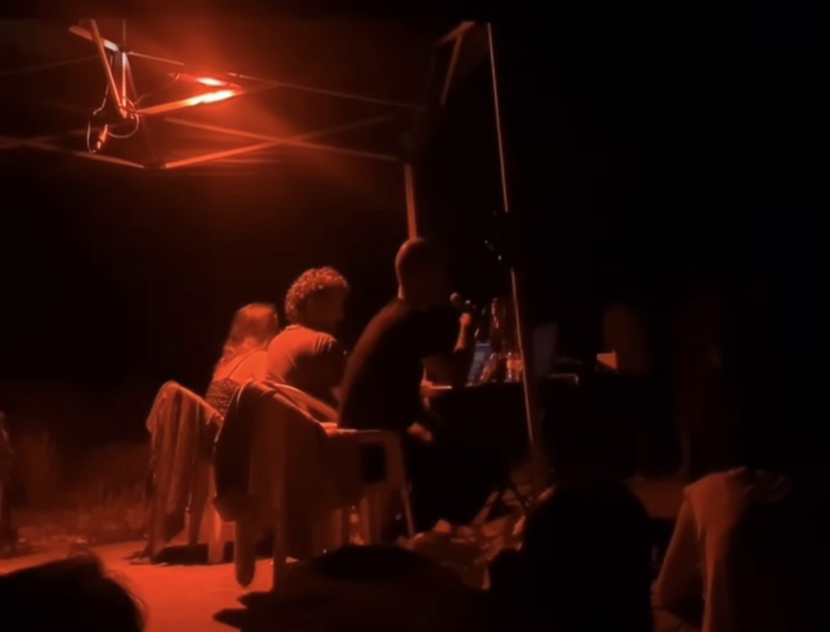lafabregat's tweet photo. #Astres, dels @PlaymodesStudio, a @eufonic_fest, el dijous 11 de juliol al @obsebre. Quin viatge nocturn!
*el vídeo és de després del xou. https://t.co/pmxQBB1XDe