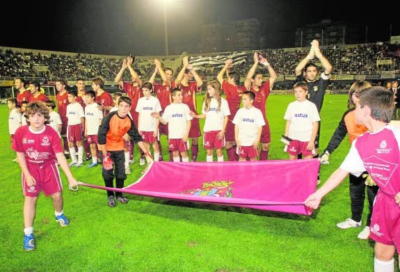 🟥🟥🟥🟥⬜⬜🟥🟥🟥🟥
Una nación, una selección! 
🟥🟥🟥🟥⬜⬜🟥🟥🟥🟥
⬜⬜⬜⬜⬜⬜⬜⬜⬜⬜
⬜⬜⬜⬜⬜⬜⬜⬜⬜⬜
🟥🟥🟥🟥⬜⬜🟥🟥🟥🟥
🟥🟥🟥🟥⬜⬜🟥🟥🟥🟥

Ni Murcia ni España, Selección Cartagenera!