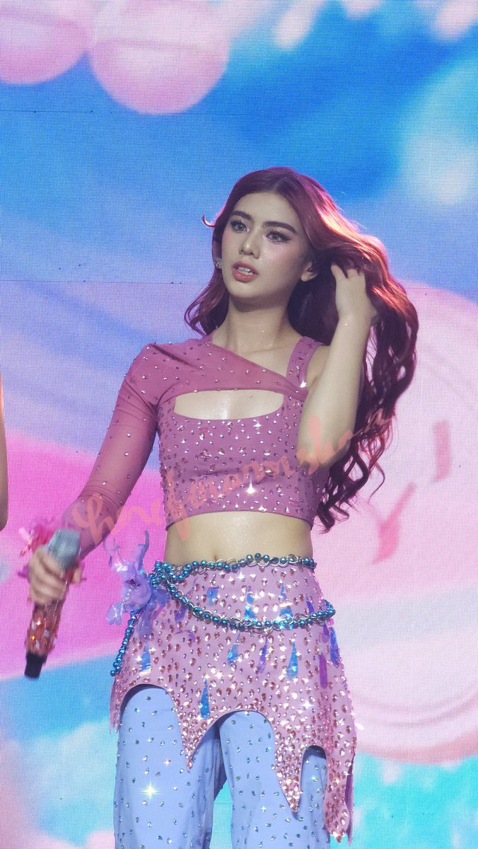 iahsgf's tweet photo. GRABENG GANDA NAMAN YAN MIKHA???

BINIVERSE GOES TO CEBU

#BINIverse_TheRegionalTour 
#BINIverseCebu 
#BINI @BINI_ph https://t.co/kdn291Zw1c