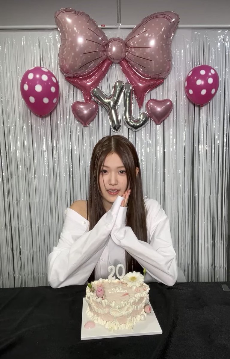 izna Global ✩ Not Just Pretty tweet media