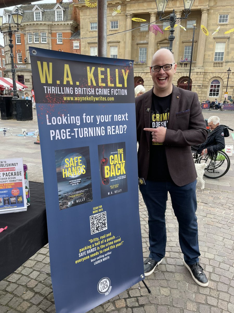 MrKelly2u's tweet photo. Subtle I am not. Lovely day out at @NewarkBookFest today chatting about and signing copies of Safe Hands and meeting lots of lovely book people. #books #reading #WritingCommunity https://t.co/aB2R9jeD1g
