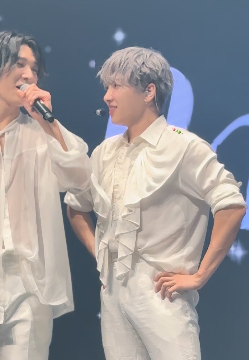 준례🥰💕✨

#온리원오브 #onlyoneof #리에 #이성호 #rie #준지 #junji #김준형
#OOOWorldTour2024 
#onlyoneof_world_tour_dopamine
#OnlyOneOfWorldTour2024