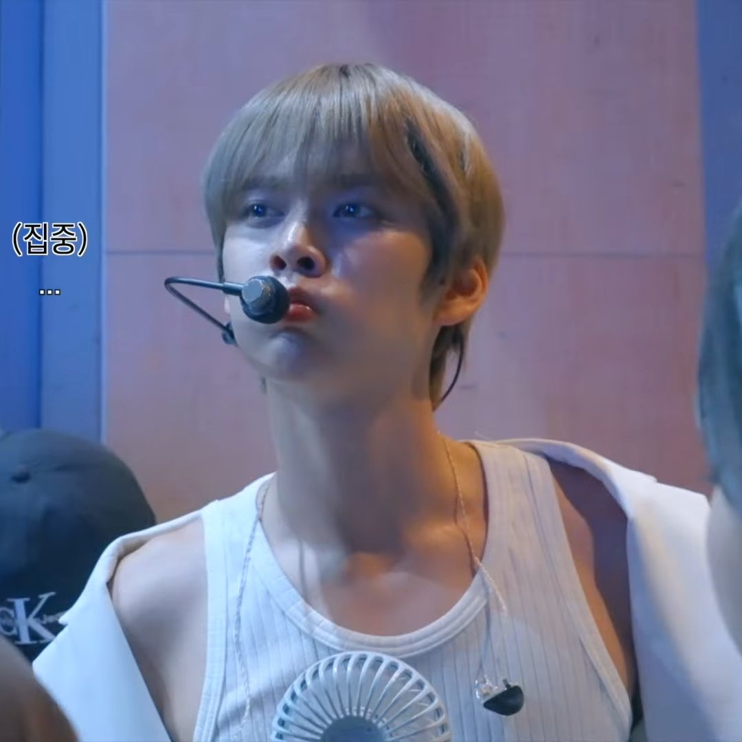 eunseokarchives's tweet photo. pouty eunseok https://t.co/vci3dVj3D2
