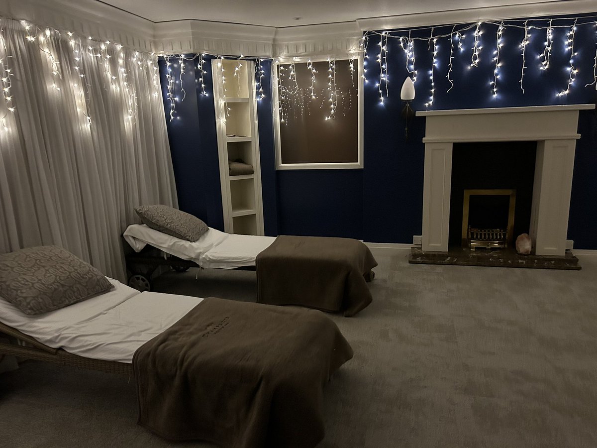 KateMellorSW's tweet photo. And rest… (mostly). @champneys #ForestMere for a couple of days downtime and time to relax, sleep, wallow in the pool, eat delicious food & appreciate blissful treatments. https://t.co/BVZBj7ysaV