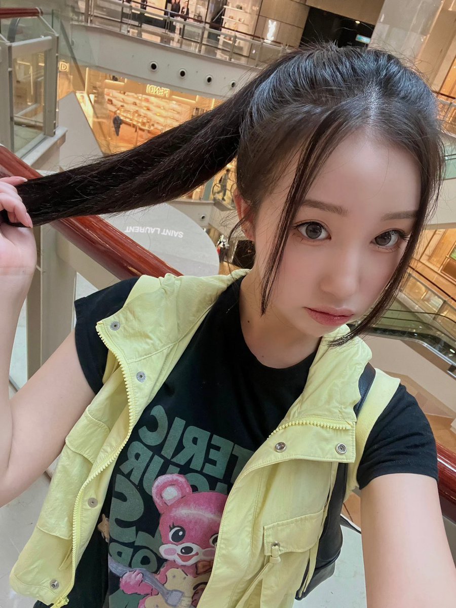 WOOAH_HM's tweet photo. [#소라]
아자아자✊🏻

#WOOAH #우아 #SORA https://t.co/7RncWdppCZ