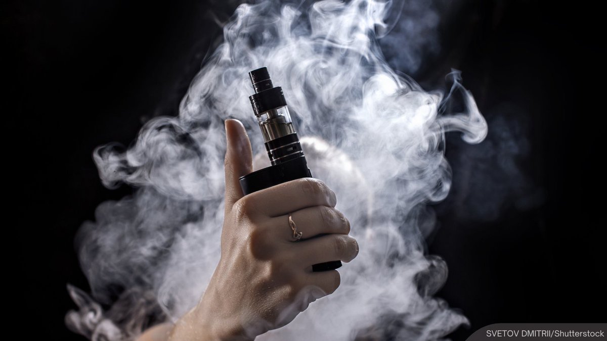 NewsBFM's tweet photo. The Kelantan government is awaiting detailed report from its education department on claims of secondary school students using vape containing "magic mushroom" liquid.

They were contacted last week to ascertain the number of students involved and find preventative measures.

🧵1 https://t.co/Yr9qSnFN4j