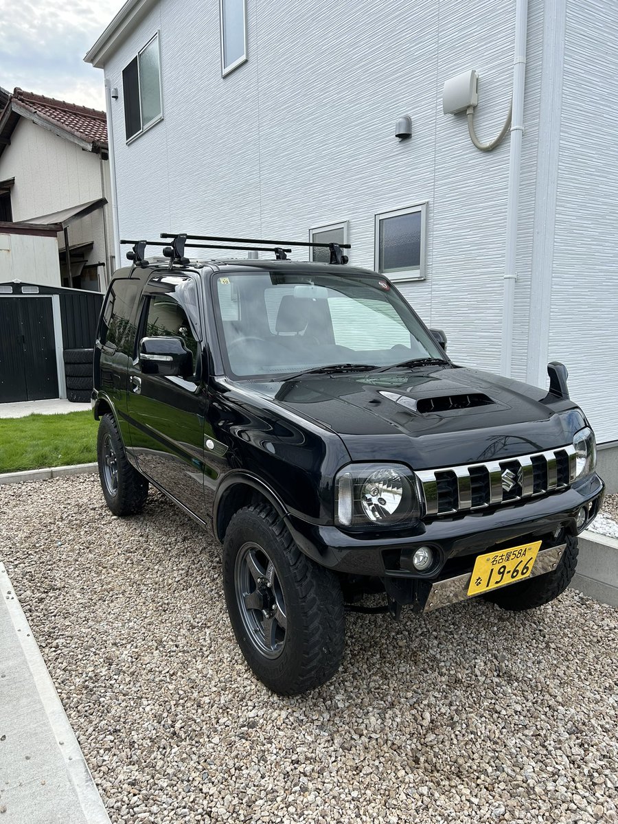 Ex_525's tweet photo. ところでエクスプローラー売ってジムニー買いました
ジムニー遊び誘ってください🫠 https://t.co/urcsfLSL4A