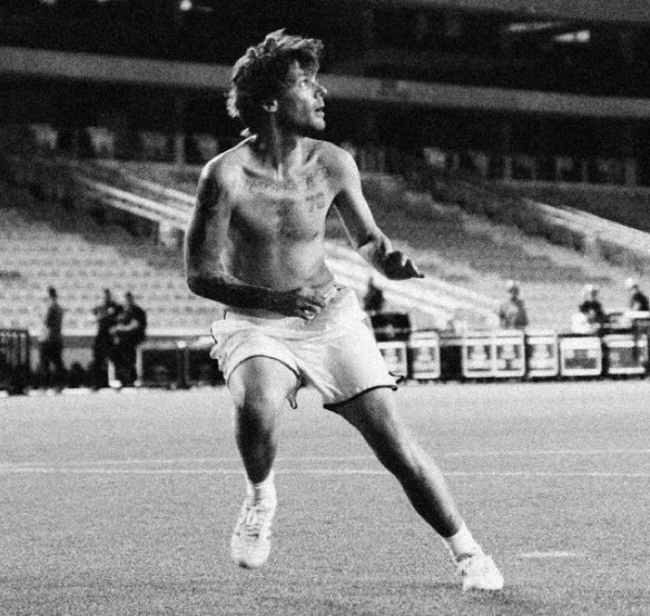 36derwents's tweet photo. did someone say football and boy bands? https://t.co/mhDSXc1ywn