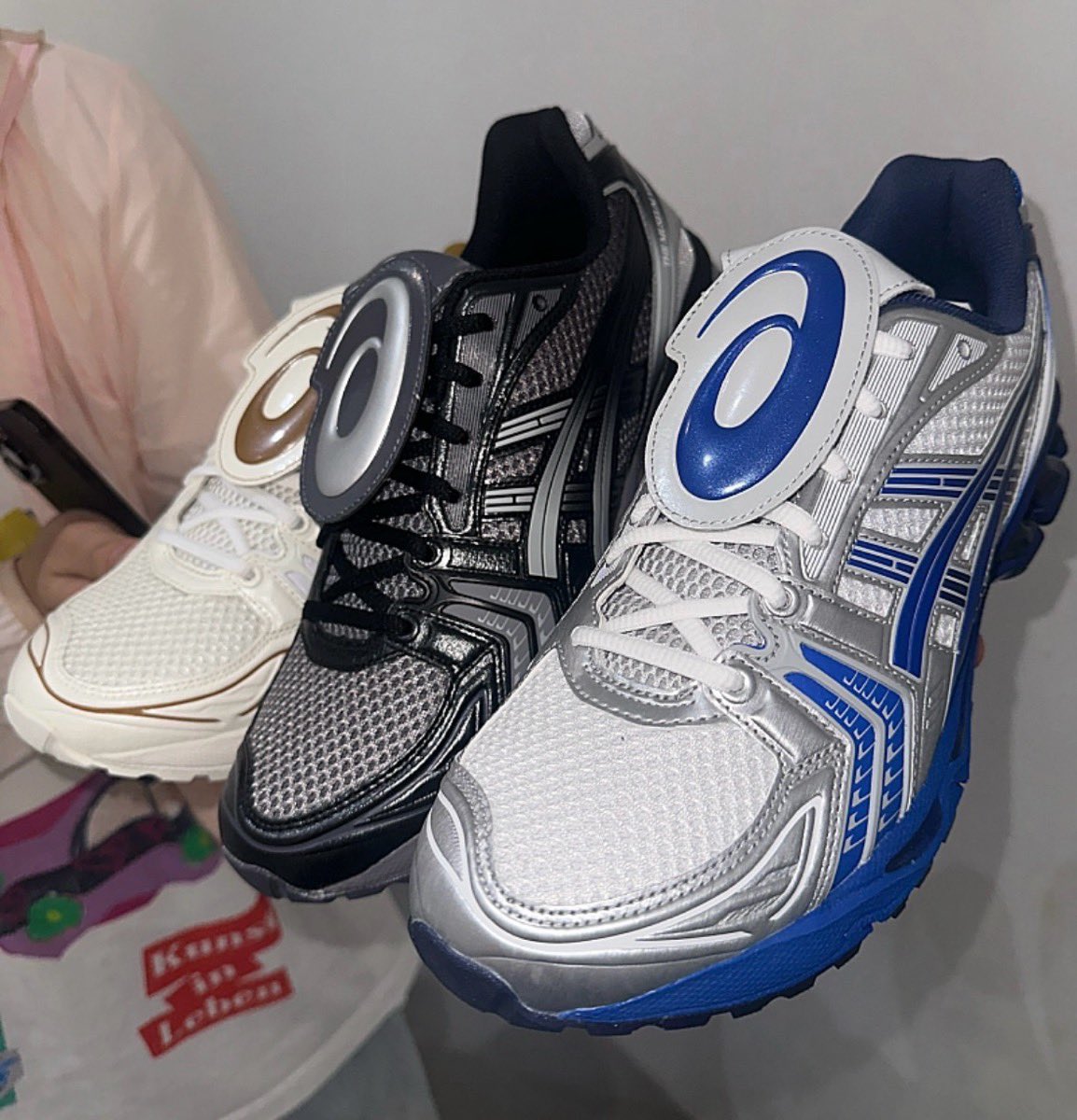 THE MUSEUM VISITOR × ASICS 『GEL-KAYANO 14』が発売予定 ［ザ