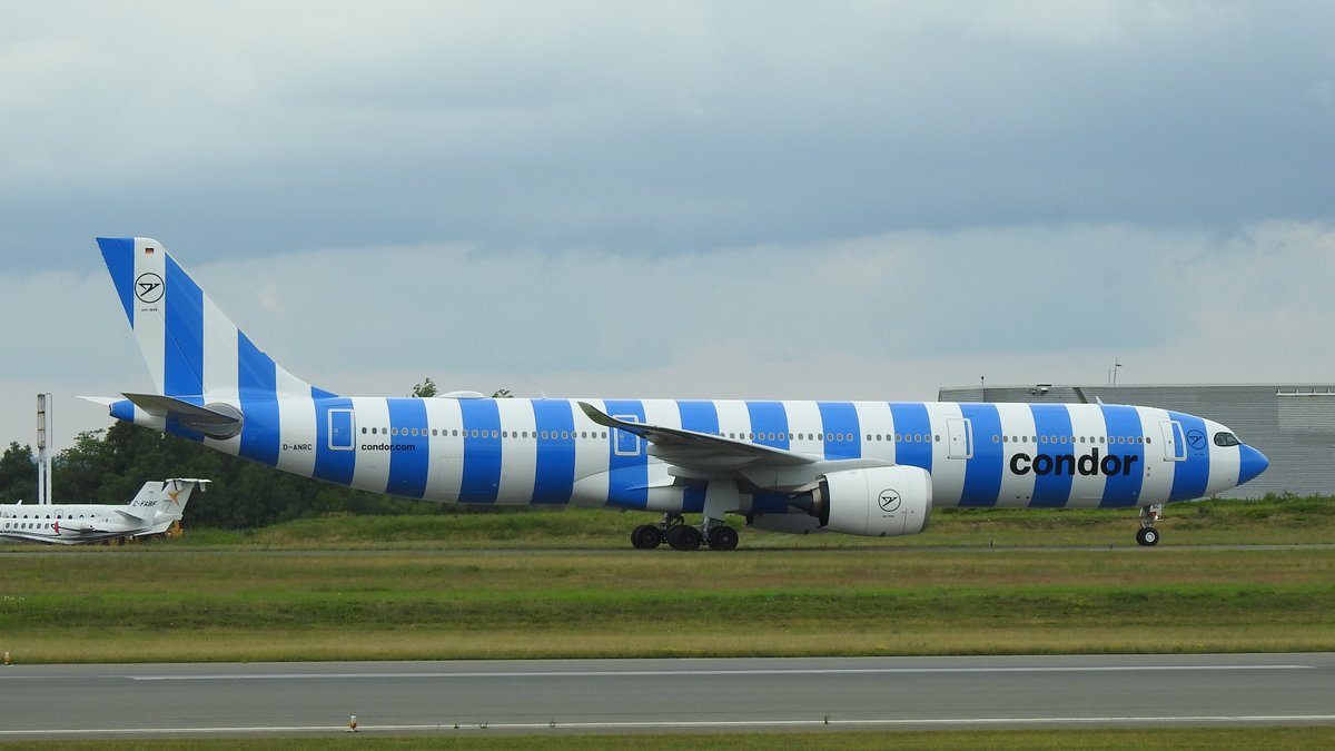 veryboeing's tweet image. Condor #A330 -941 #DANRC 'Condor Sea' livery arrives on Rwy 23 at CYHZ