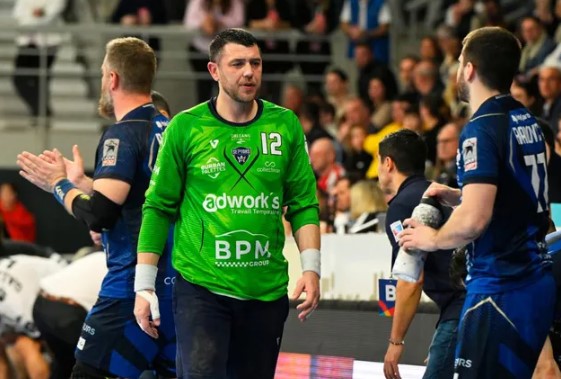 larep_fr's tweet image. Handball : Yann Genty, le gardien des Septors de Saran, part pour Athènes
larep.fr/orleans-45000/… #handball #Saran #gardien