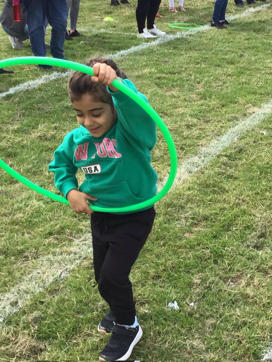 HMSWizardFS1's tweet photo. Skipping with a hoop, what fantastic coordination! @DeltaStrand @HMSWizardFS1 @YourSchoolGames @NELINCSSSP #EarlyYearsFun https://t.co/jzfyHxBjQ9