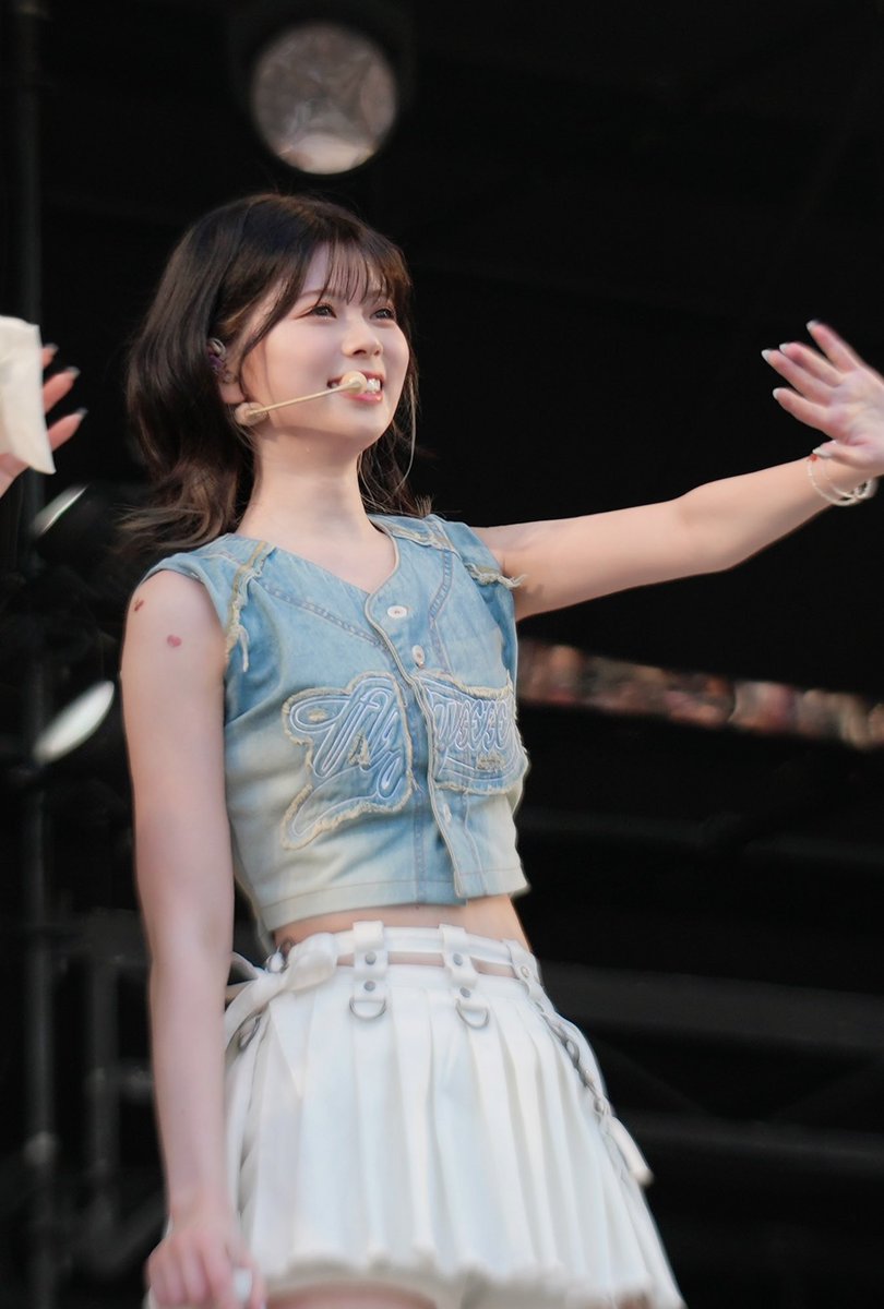 どんな衣装も着こなしてしまうまゆち💚 またファンを増やしたみたい
