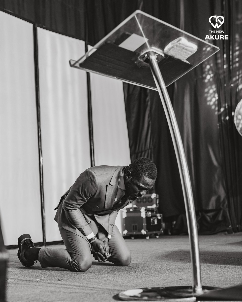 TheNew_Akure's tweet photo. We pray that our eyes are open and we are deeply rooted in Christ Jesus!
#Outpour
#WeAreTheNew
#IloveThisChurch https://t.co/aoglCAcxHv