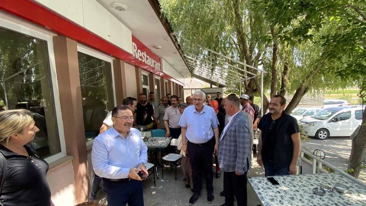 ozmehmetemin's tweet photo. 📍Köprüköy / Yağan 

Yağan’da mola verip, hemşehrilerimize selam verdik. Sıcak ve samimi ortamda bizlere gösterdikleri ilgi ve alakalarından ötürü teşekkür ederim. 

Rabbim kardeşliğimizi daim eylesin. https://t.co/ZSTyrSYSfr