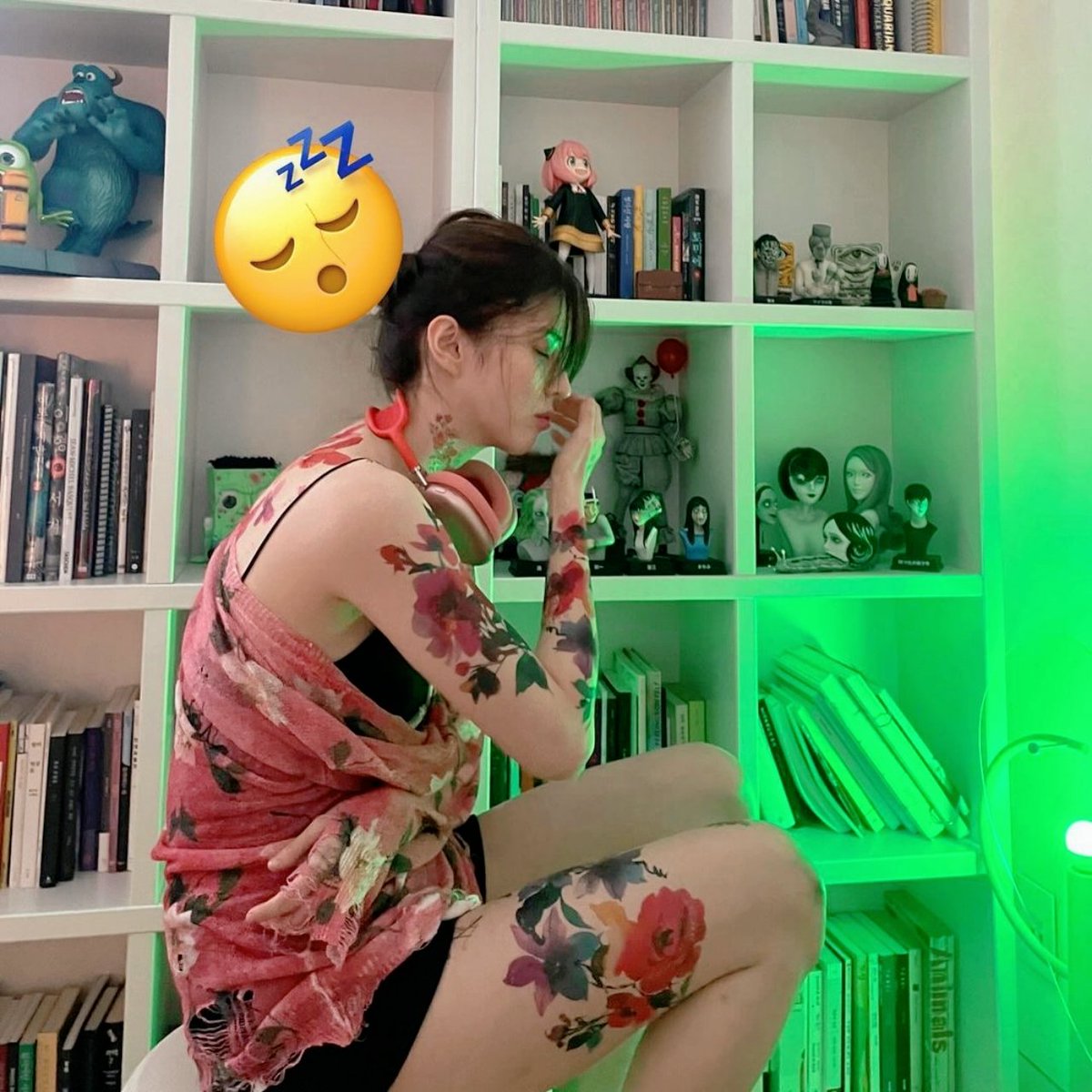 4psychox's tweet image. ⠀⠀ ‹ ⠀⠀ # ⠀⠀ . ⠀⠀⠀updαte ⠀⠀⠀ꕤ

#ss 🎐 ¿Han oído sobre espíritus libres? Espíritus creativos, curiosos, abiertos a nuevas experiencias. Siempre me he considerado uno.
Celebro quien soy, exploro y persigo lo que amo. Vivo siendo auténtica, sin expectativas sociales.