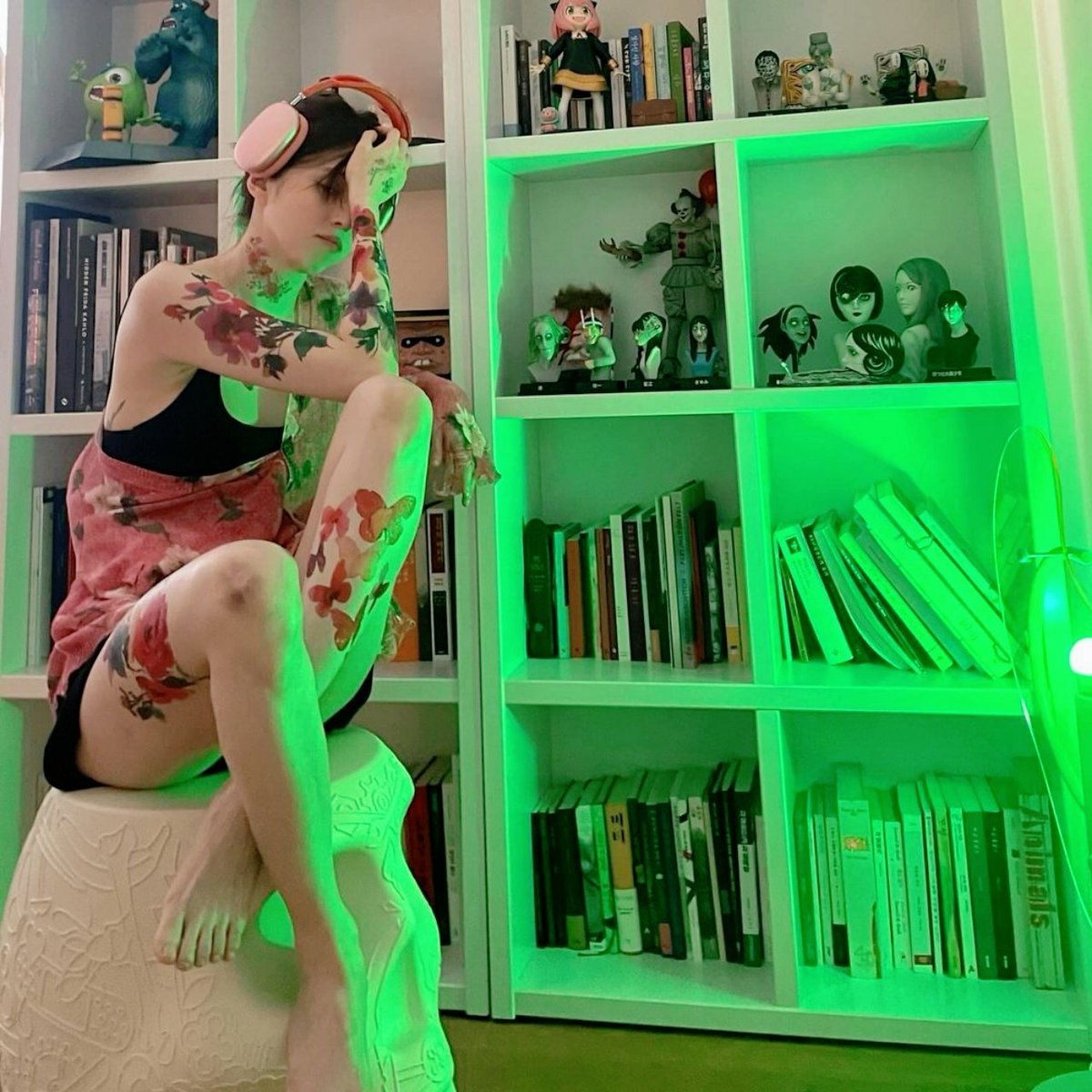 4psychox's tweet image. ⠀⠀ ‹ ⠀⠀ # ⠀⠀ . ⠀⠀⠀updαte ⠀⠀⠀ꕤ

#ss 🎐 ¿Han oído sobre espíritus libres? Espíritus creativos, curiosos, abiertos a nuevas experiencias. Siempre me he considerado uno.
Celebro quien soy, exploro y persigo lo que amo. Vivo siendo auténtica, sin expectativas sociales.