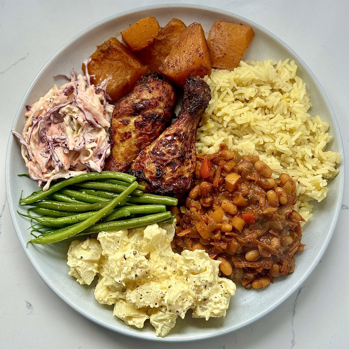 zola_nene's tweet photo. Sunday lunch is served… what’s cooking in your kitchen today? #zolanene #simplyzolasunday #simply7colours #severalcolours https://t.co/7PNQoCjVXQ