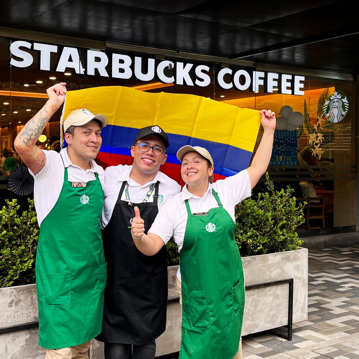 ¡Estamos en la final! ⚽🥳 Celebremos juntos esta emoción con el 20% de descuento en TODAS nuestras bebidas 
Presenta esta publicación en caja y disfruta!!
*Aplican T&amp;C

#MomentosSBX #MiNuevoFavorito #Colombia