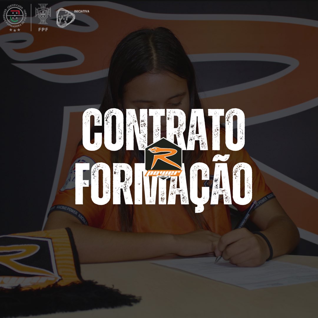 racingpower_fc's tweet photo. ✍🏼 Stela Cruz assina contrato de #formação 🟠⚫️

#raçaquererunião #orangeisthenewflame
#federacaoportuguesadefutebol #futebolfeminino #RacingPowerFC #rpowerenergydrink #rockwater https://t.co/f0oZBOgXB1