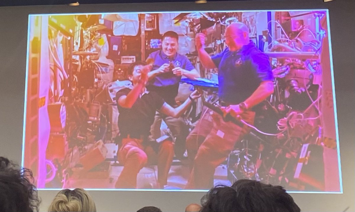 SouadDaamouch's tweet photo. Days 3 &amp; 4 at #ISSCR2024: From groundbreaking space science 🚀����‍🚀 to  @Sergiu_P_Pasca fascinating talk on brain organoids 🧠, these last days have been nothing short of inspiring. The future of science is truly beyond our world! #StemCellResearch @ISSCR https://t.co/j1AZRbYCdE