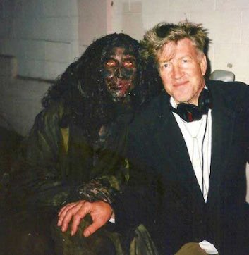 jayceeleonn's tweet photo. Oz Perkins giving homage to David’s Lynch Muholland Dr (2001) in Long Legs (2024) https://t.co/vzl2dwpRHB