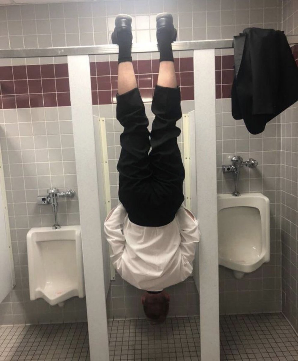 insaneposes's tweet image. ㅤ