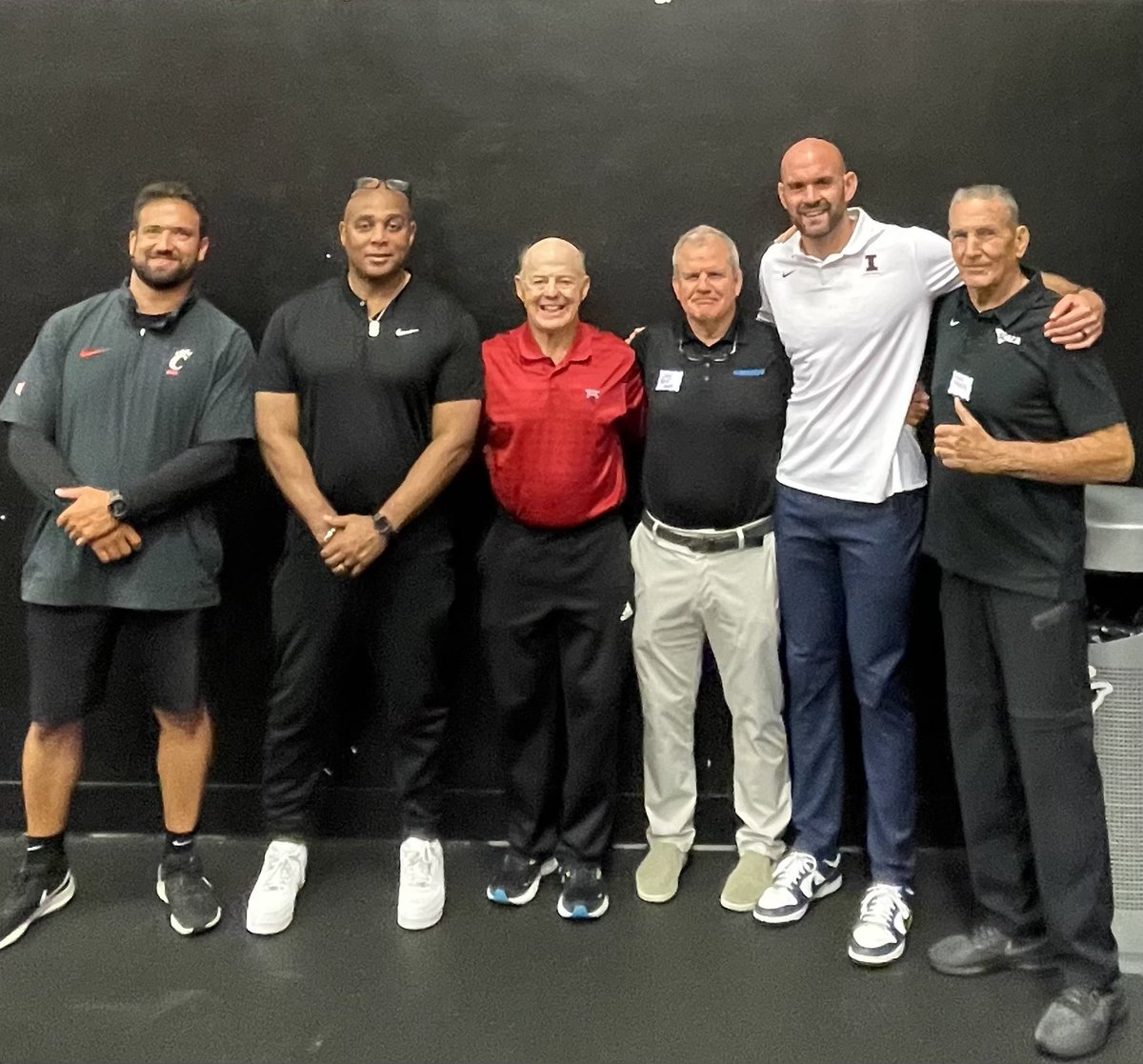 Niko Palazeti tweet media