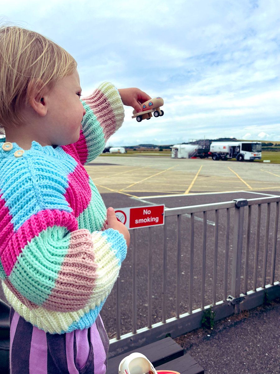 JAE1510's tweet photo. Someone enjoyed themselves at @BrightonAirport today! ✈️ https://t.co/BVBmu0Bqww