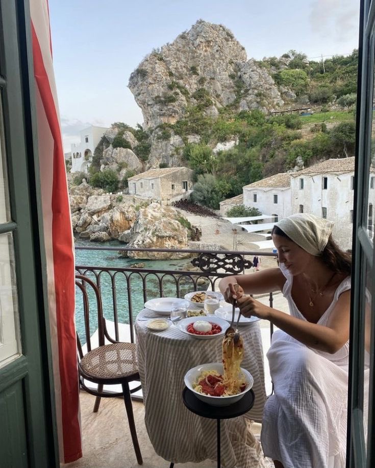 pradavante's tweet photo. summer dinner ☀️ https://t.co/PDrCDvcePc