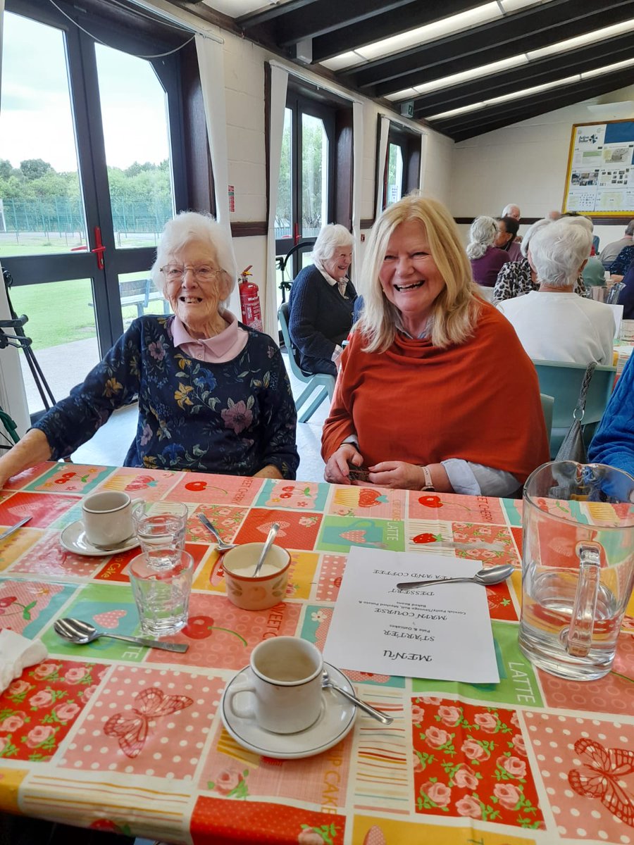 VillKitchenCIC's tweet photo. Lunch Club is always special each week in a different way 🌟

Our regular Lucie brought her daughter Jenny who has come to visit all the way from New Zealand! 🇳🇿

See you there next week! 👇
🔗 https://t.co/faRV79Icl4
🗓️ Thursdays from 12pm
🏡 Hive Community Centre, Dollar https://t.co/4ZjMrXVrlC