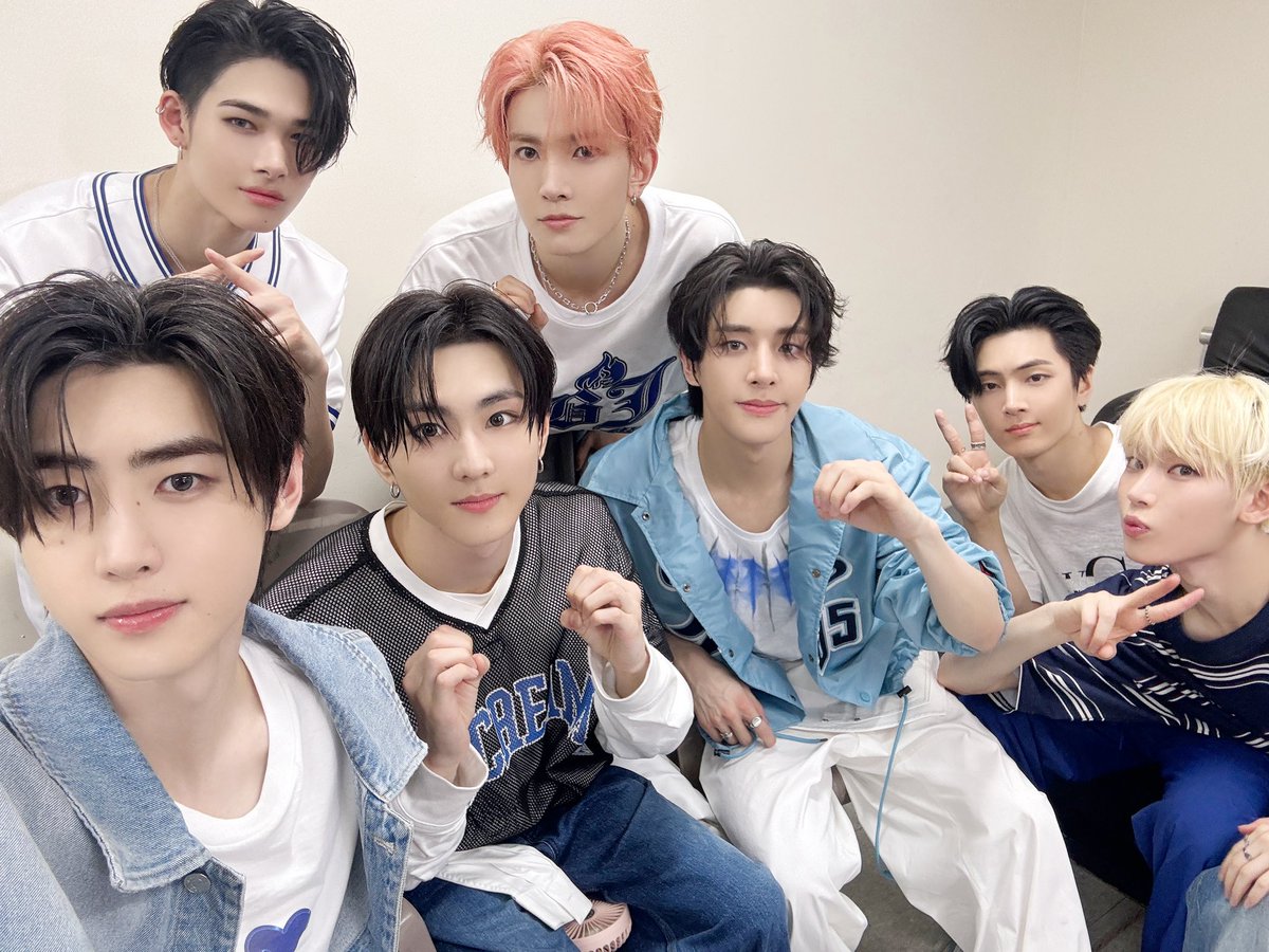 ENHYPEN WEVERSE tweet media