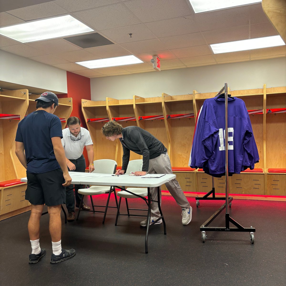 CasperWarbirds's tweet photo. Day 1 of our prospect camp in Nashville, TN, was a success! The players arrived, were assigned to their teams, and had their first practice.  Stay tuned for more pictures!

#casperwy #ncdc #hockey
@ncdcjrhockey @usphlhockey https://t.co/HY8wG5O5xi
