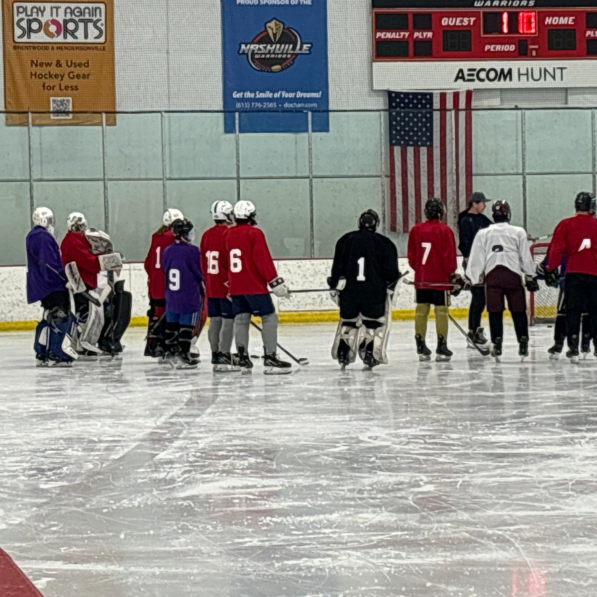 CasperWarbirds's tweet photo. Day 1 of our prospect camp in Nashville, TN, was a success! The players arrived, were assigned to their teams, and had their first practice.  Stay tuned for more pictures!

#casperwy #ncdc #hockey
@ncdcjrhockey @usphlhockey https://t.co/HY8wG5O5xi