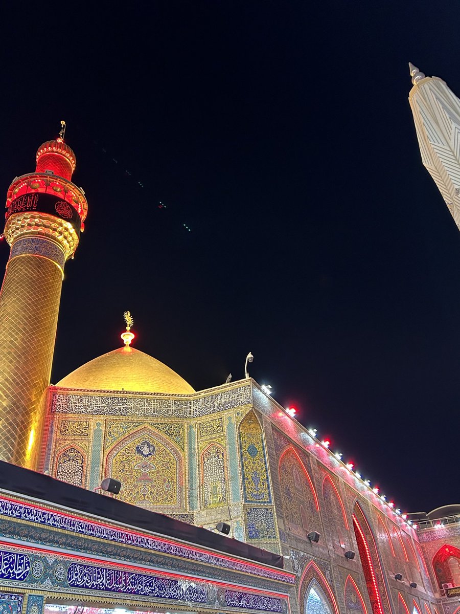 AinMirza110's tweet photo. As these 10 days of Muharram go by, I keep reminiscing about how I spent Ashura last year.

My heart and soul yearn deeply to be there during this time🥺 https://t.co/5BS0PihUyp