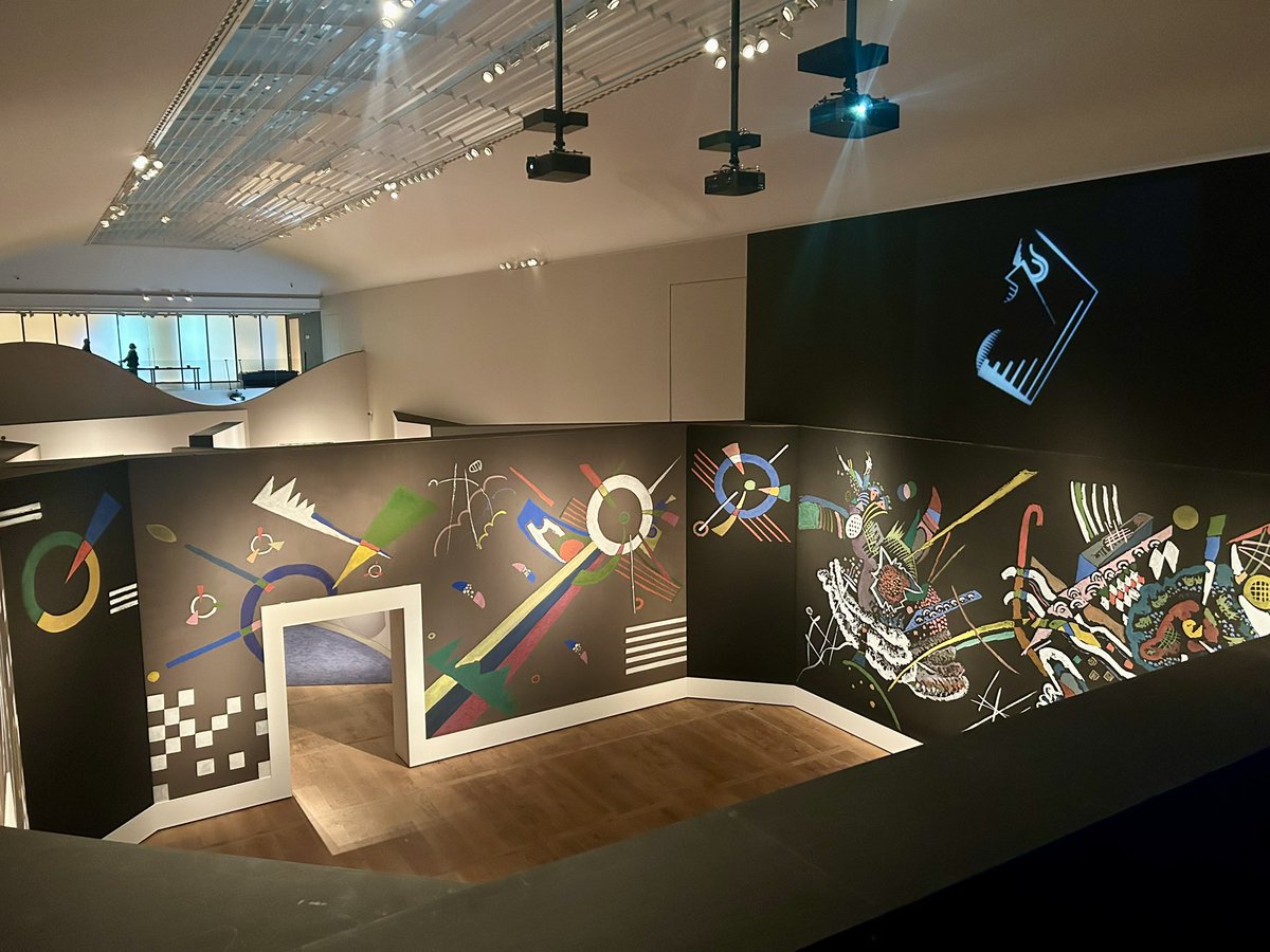 chrisbuijink's tweet photo. Great afternoon in #HARTMuseum #Amsterdam with #Kandinsky Pioneer of abstract art (in cooperation with @CentrePompidou) & music in the courtyard #SundayJazz. #Kandinsky runs till Nov10 #mustsee: https://t.co/JYt7Jy8VAM