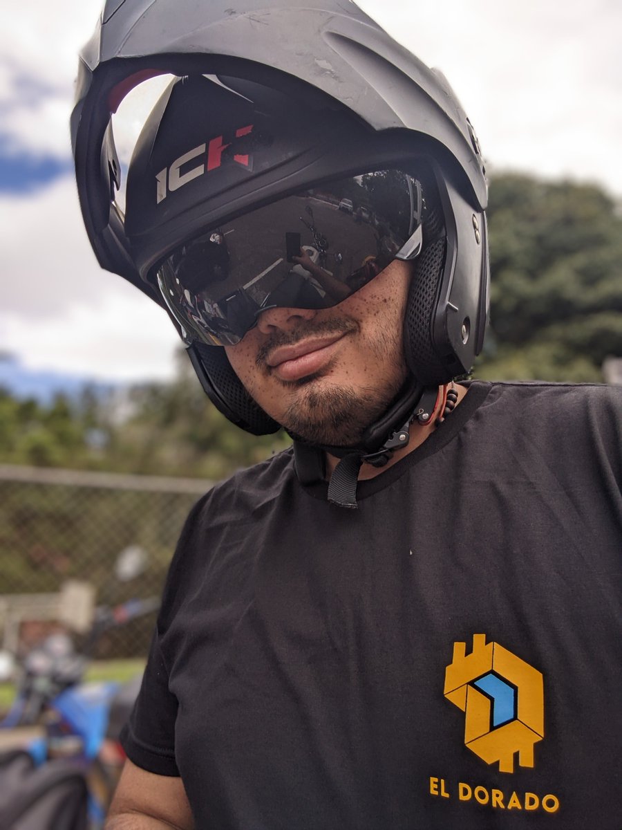 AbrahamS314's tweet photo. Feliz tarde y domingo para todos y todas
les desea, su motero explorador de confianza😎🏍️☄️🔥
#programaexploradores #exploradoreseldorado https://t.co/upowQtTRhn