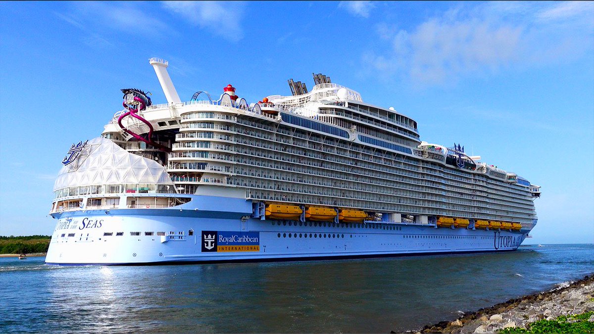 Cruising_islife's tweet photo. It’s been some of the most fun few days spent days in Port Canaveral seeing Utopia of the Seas come in, and sail away for the first time! Such an incredible looking ship and looking forward to sailing on her next month! https://t.co/CNe3Y1tY2m