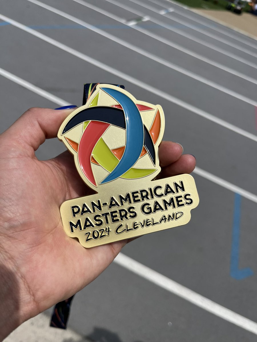 EveFitCL's tweet photo. Campeona Panamericana Master en 400 metros planos 🥇😭categoría 40 años 🇨🇱
Estoy feliz y emocionada por este logro aquí en Cleveland 🇺🇸 no imaginan todo lo que costó llegar aquí🙌🏻
Gracias @FundTeApoyamos  por creer en mí una vez más 🙏🏻
#gaceladechile https://t.co/9bieKGccXb