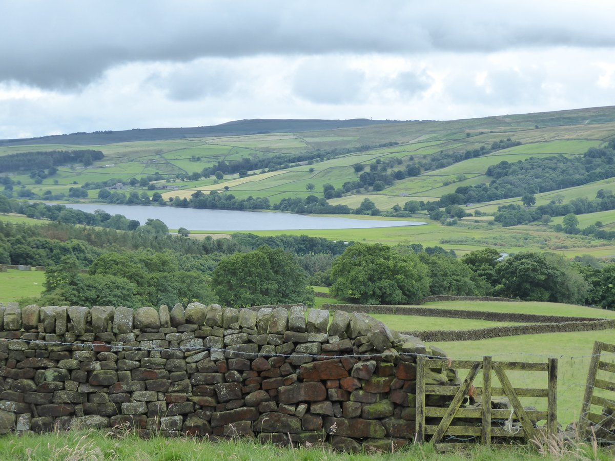 A walk across Dallowgill Moor today using <a href="/DalesBus/">DalesBus</a> services. Not the best day for views but the sky came good for this one approaching Bouthwaite. Out: <a href="/Reliancebus/">Reliance Buses</a> 825 York-Richmond. Back: <a href="/keighleybus/">The Keighley Bus Company</a> 821 Scar House-Keighley + <a href="/harrogatebus/">The Harrogate Bus Company</a> 24 Pateley Bridge-Harrogate.