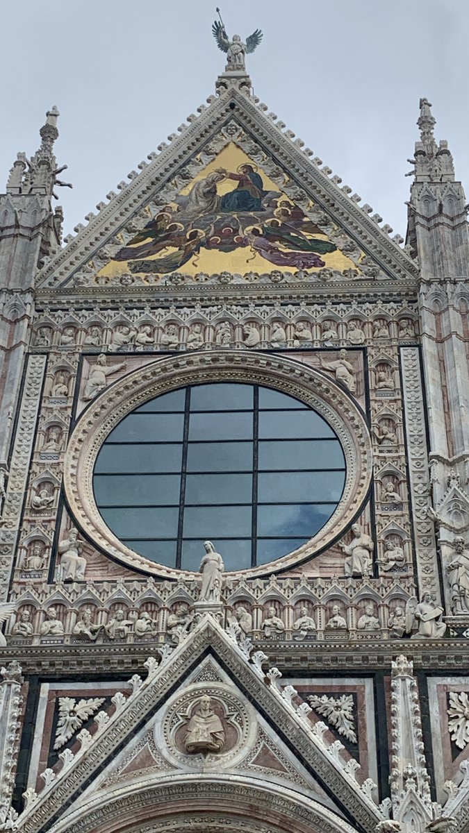 KevinJamesHunt's tweet photo. The Piazza del Duomo in Siena, Italy 🇮🇹 #siena #italy #travel https://t.co/sZtE3BtygN